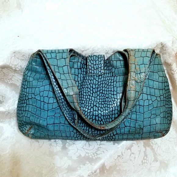 Jones of New York | Leather Hobo Bag - Picture 4 of 7